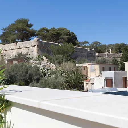 Lejlighed Kotsifi - Cozy 2br With Rooftop Terrace! *