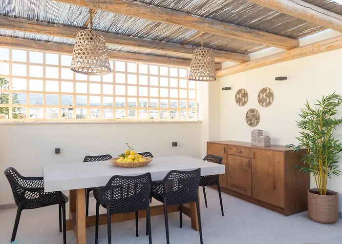 Kotsifi - Cozy 2br With Rooftop Terrace!