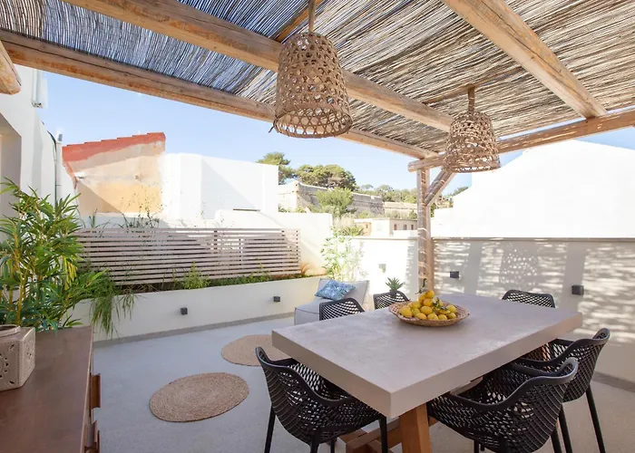 Kotsifi - Cozy 2br With Rooftop Terrace!