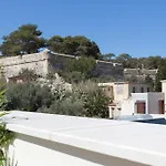 Lägenhet Kotsifi - Cozy 2br With Rooftop Terrace! *