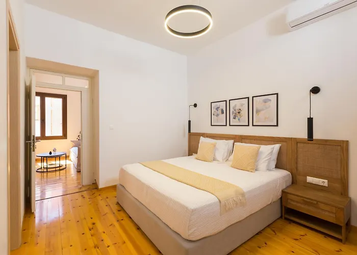 Kotsifi - Cozy 2br With Rooftop Terrace! Appartement *